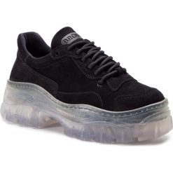 Sneakersy BRONX - BjaxstarX 66212-CT 01 Black. Czarne półbuty damskie Bronx, na co dzień, bez wzorów, ze skóry, bez obcasa, na płaskiej podeszwie, bez zapięcia. W wyprzedaży za 399,00 zł.