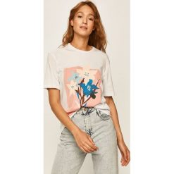 Answear - T-shirt. Białe bluzki damskie ANSWEAR, s, z nadrukiem, z bawełny, z okrągłym kołnierzem. Za 59,90 zł.