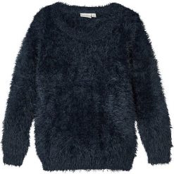 Sweter "Villi" w kolorze granatowym. Niebieskie swetry niemowlęce name it girls, bez wzorów. W wyprzedaży za 42,95 zł.
