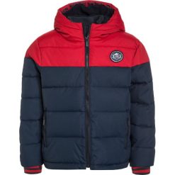 Bench HEAVY Kurtka zimowa red. Niebieskie kurtki męskie zimowe Bench, z nylonu. W wyprzedaży za 293,30 zł.