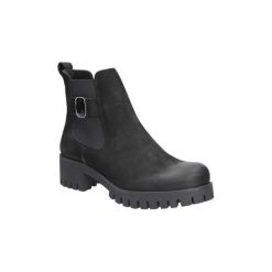 Botki Karino Botki skórzane z kryształkiem 2443/003-F. Czarne botki damskie marki Karino, bez obcasa, bez zapięcia. Za 229,99 zł.