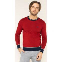 Sweter La Martina Tricot OMS009 YW025. Czerwone swetry męskie La Martina, m, bez wzorów, z bawełny, klasyczne, z klasycznym kołnierzykiem, bez kaptura. W wyprzedaży za 309,00 zł.