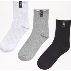 Skarpety 3 pack - Biały. Białe skarpetki damskie Cropp. Za 39,99 zł.