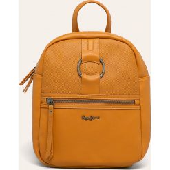 Pepe Jeans - Plecak Daphne. Żółte plecaki damskie Pepe Jeans, bez wzorów, z poliesteru. Za 239,90 zł.