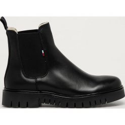 Tommy Jeans - Sztyblety skórzane. Czarne sztyblety męskie Tommy Jeans, z jeansu, z okrągłym noskiem, bez zapięcia. Za 749,90 zł.