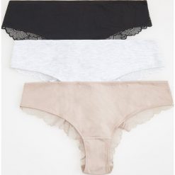 Bawełniane majtki z koronką 3 pack - Czarny. Czarne majtki damskie Reserved, s, z bawełny. Za 49,99 zł.