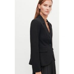 Elegancka marynarka -. Marynarki damskie Reserved, bez wzorów. Za 139,99 zł.