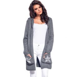 Swetry oversize damskie: Sweter w kolorze grafitowym