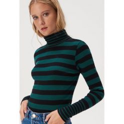 Bluzka w paski z golfem - Zielony. Zielone bluzki damskie Sinsay, s, w paski, bez rękawów. Za 39,99 zł.