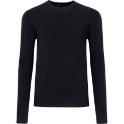 Swetry klasyczne męskie: Sweter w kolorze czarnym