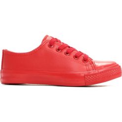 Czerwone Trampki Sliding. Czerwone buty sportowe chłopięce marki Born2be, z materiału, z okrągłym noskiem, na zamek. Za 19,99 zł.