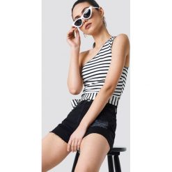 Paski damskie: NA-KD Trend Top na jedno ramię w paski – Black,White