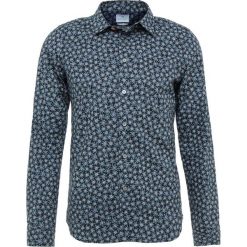 PS by Paul Smith SLIM FIT Koszula black. Czarne koszule męskie marki PS by Paul Smith, xxl, bez wzorów, z bawełny, bez kołnierzyka, bez rękawów. Za 689,00 zł.