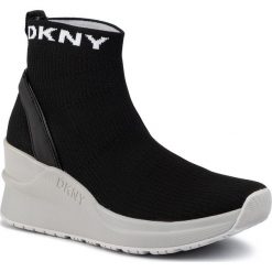 Sneakersy DKNY - London K3906125 Black. Czarne półbuty damskie DKNY, z materiału. W wyprzedaży za 319,00 zł.