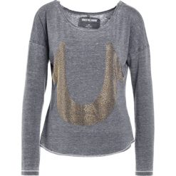 Bluzki damskie: True Religion VNECK CAMO HORSESHOE Bluzka z długim rękawem castle rock