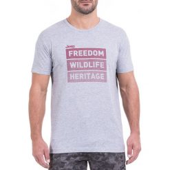T-shirt w kolorze jasnoszarym. Szare t-shirty męskie Jeep, s, z nadrukiem, z okrągłym kołnierzem. W wyprzedaży za 54,95 zł.