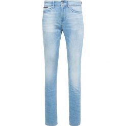 Jeansy Slim Fit Tommy Jeans DM0DM03948. Niebieskie jeansy męskie Tommy Jeans, m, bez wzorów. Za 449,00 zł.