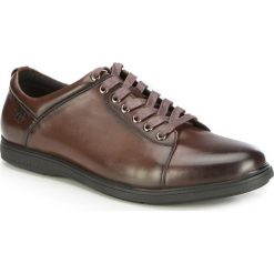 Buty męskie. Buty sportowe męskie Wittchen, ze skóry, na sznurówki. W wyprzedaży za 207,92 zł.