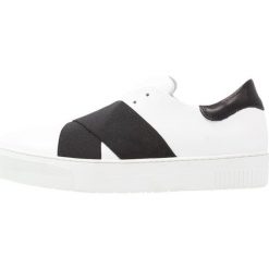 Creepersy damskie: SPM JUNIN Półbuty wsuwane white/black