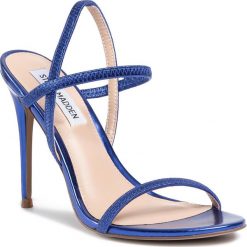 Sandały STEVE MADDEN - Gabriella SM11000955-02002-43A Bright Blue. Niebieskie klapki damskie Steve Madden, bez wzorów, ze skóry ekologicznej, bez obcasa, na obcasie. Za 349,00 zł.
