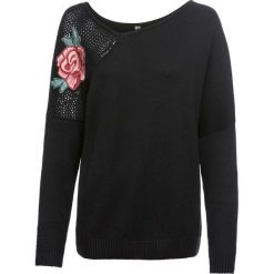 Sweter z dekoltem "carmen" bonprix czarny. Czarne swetry klasyczne damskie bonprix, z kołnierzem typu carmen. Za 99,99 zł.