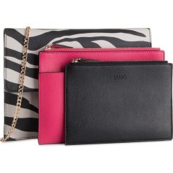 Torebka LIU JO - Triple Flat Pouch A69012 E0456 Zebra Y9125. Czarne torebki klasyczne damskie Liu Jo, bez wzorów, ze skóry ekologicznej, wizytowe, bez dodatków. W wyprzedaży za 259,00 zł.