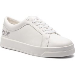 Sneakersy CALVIN KLEIN - Fatima E8873 White/Black. Białe półbuty damskie Calvin Klein, na co dzień, bez wzorów, ze skóry ekologicznej, bez obcasa, na płaskiej podeszwie, bez zapięcia. Za 679,00 zł.