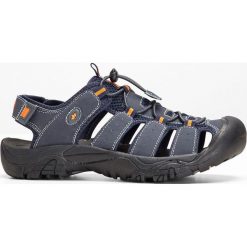 Sandały trekkingowe Lico bonprix ciemnoniebiesko-pomarańczowy. Niebieskie buty trekkingowe damskie bonprix, bez wzorów, bez obcasa, na sznurówki. Za 149,99 zł.
