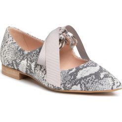 Półbuty L37 - Schoolgirl AN36 White/Grey. Szare półbuty damskie L37, na co dzień, bez wzorów, ze skóry, bez obcasa, na obcasie, bez zapięcia. Za 579,00 zł.