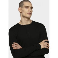 Longsleeve męski TSML600 - głęboka czerń - Outhorn. Koszulki męskie Outhorn, m, bez wzorów, bez kołnierzyka, z długim rękawem, długie. Za 59,99 zł.
