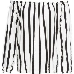Shirt w paski z dekoltem "carmen" bonprix biel wełny - czarny w paski. Białe koszulki damskie bonprix, w paski, z wełny, bez kołnierzyka, bez rękawów. Za 79,99 zł.