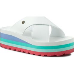 Klapki GIOSEPPO - Arcas 32693 White/Multi. Białe klapki damskie marki Gioseppo, bez wzorów, z tworzywa sztucznego, bez obcasa, na obcasie. Za 89,00 zł.