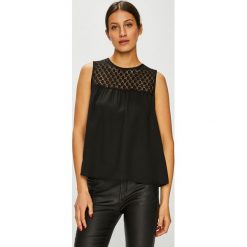 Jacqueline de Yong - Top. Czarne topy damskie marki Jacqueline de Yong, s, z bawełny, z okrągłym kołnierzem. Za 59,90 zł.