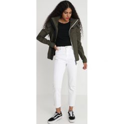 Superdry HOODED CLIFF HIKER Kurtka wiosenna alpine khaki/black. Brązowe kurtki damskie Superdry, xs, bez wzorów, z nylonu. Za 419,00 zł.
