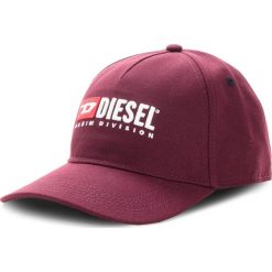 Czapka z daszkiem DIESEL - Cakerym-Max Hat 00SIIQ 0LAOI 44G Sassafras. Czerwone czapki męskie Diesel, bez wzorów, z poliesteru. W wyprzedaży za 169,00 zł.