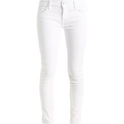 Jeansy damskie: Levi’s® Line 8 L8 MID SKINNY Jeans Skinny Fit white denim