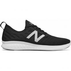 New Balance FuelCore Coast v4 - MCSTLLB4. Czarne buty fitness męskie marki New Balance, z gumy. Za 329,99 zł.