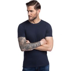 T-shirt ADAMO TSGS000066. T-shirty męskie Giacomo Conti, m, bez wzorów, z bawełny, bez kołnierzyka. Za 79,00 zł.