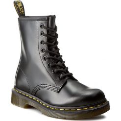 Glany DR. MARTENS - 1460 Smooth 10072004 Black. Czarne glany męskie Dr. Martens, bez zapięcia. Za 699,00 zł.