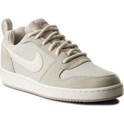 Buty NIKE - Court Borough Low Prem 861533 101 Lt Orewood Brn/Sail-Silt Red. Brązowe półbuty damskie Nike, na co dzień, bez wzorów, ze skóry, bez obcasa, na płaskiej podeszwie, bez zapięcia. W wyprzedaży za 189,00 zł.