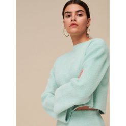 Miękki sweter - Zielony. Zielone swetry damskie Reserved, s. W wyprzedaży za 39,99 zł.