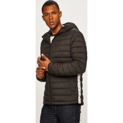 Calvin Klein Jeans - Kurtka. Czarne płaszcze męskie Calvin Klein Jeans, s, bez wzorów, z poliesteru, krótkie, z kapturem. W wyprzedaży za 599,90 zł.