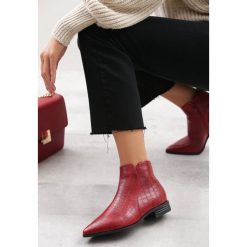 Czerwone Botki Comiston. Czerwone botki damskie Born2be, biznesowe, za kostkę, bez obcasa, na płaskiej podeszwie, na zamek. Za 129,99 zł.