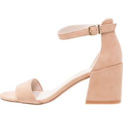 Rzymianki damskie: Kenneth Cole New York HANNON Sandały beige
