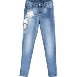 Niebieskie Jeansy Ornamental. Niebieskie jeansy damskie marki other, s. Za 54,99 zł.
