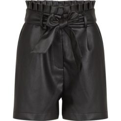 NAFNAF szorty damskie MENB4 42 czarny. Czarne szorty damskie NAFNAF, bez wzorów, eleganckie. Za 229,00 zł.