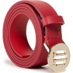 Pasek Damski TOMMY HILFIGER - Th Round Belt 3.0 AW0AW08002 Red. Czerwone paski damskie TOMMY HILFIGER, w paski, ze skóry. Za 269,00 zł.