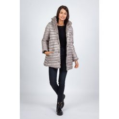 Płaszcz zimowy w kolorze beżowym. Brązowe kurtki damskie Snowie Collection, na zimę, l, bez wzorów, długie, bez kaptura. W wyprzedaży za 219,95 zł.