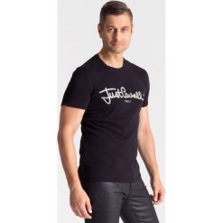 Czarny t-shirt męski z nadrukiem i dżetami - Czarny. Czarne t-shirty męskie Just Cavalli, xl, z nadrukiem, z bawełny, z okrągłym kołnierzem. Za 251,60 zł.