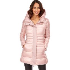 Płaszcz zimowy w kolorze jasnoróżowym. Różowe płaszcze damskie Snowie Collection, na zimę, xl, bez wzorów. W wyprzedaży za 249,95 zł.